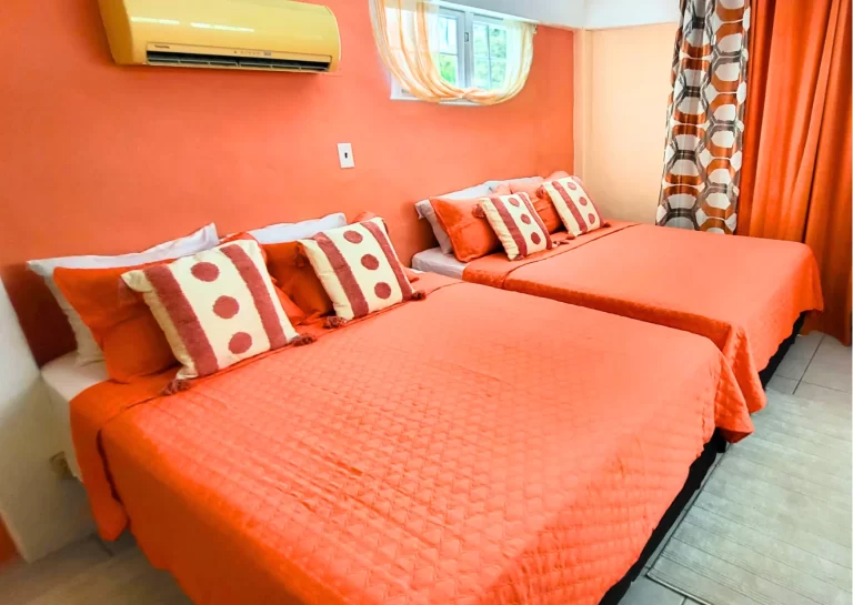 Double Queen Room